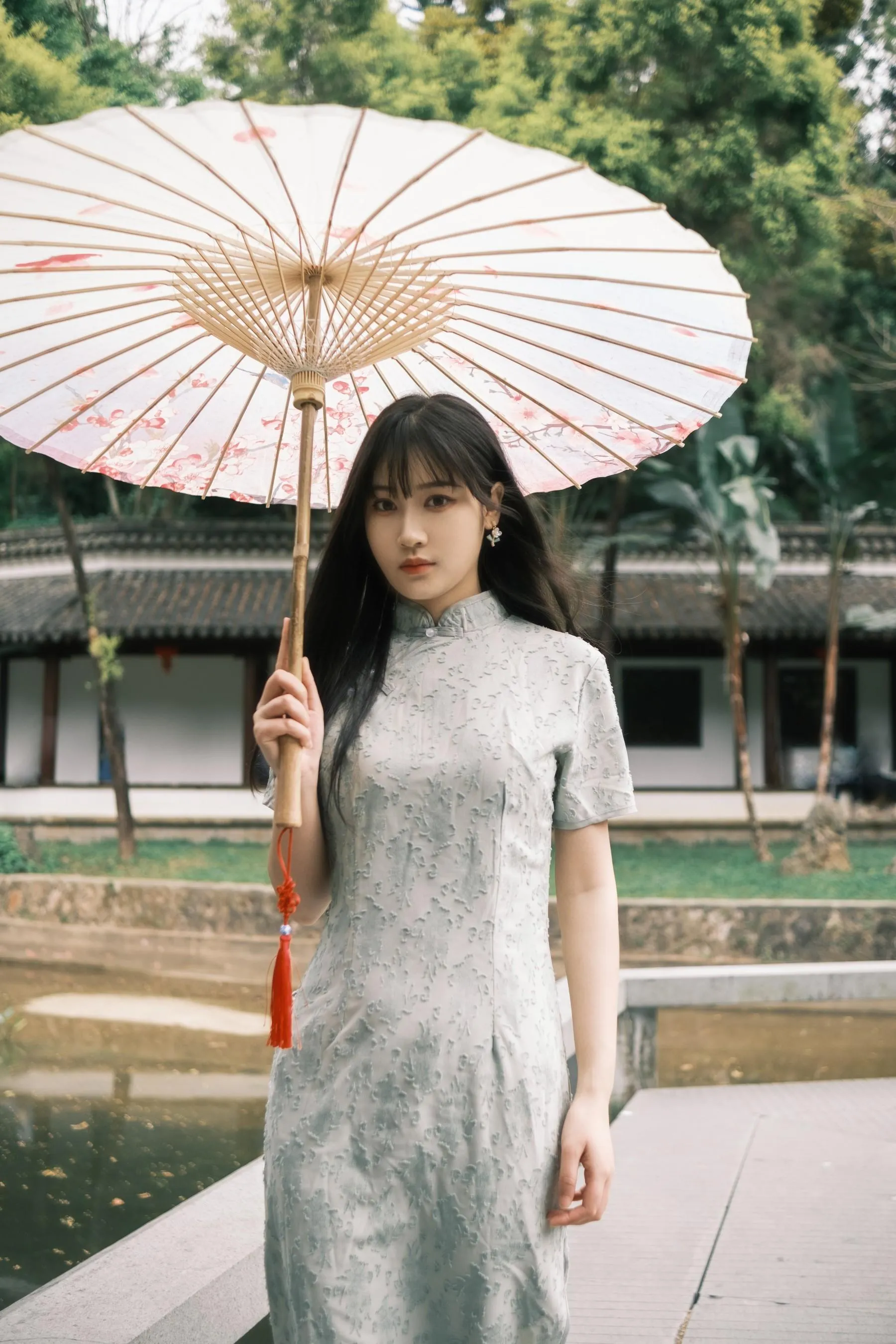 [艺图语] 2022.06.08 丁香一样的姑娘 呆呆 [34P]插图1